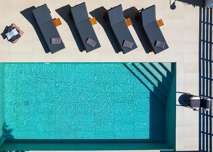 Aelia Luxury * Σάλακος