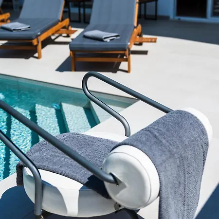 Villa Aelia Luxury Sálakos