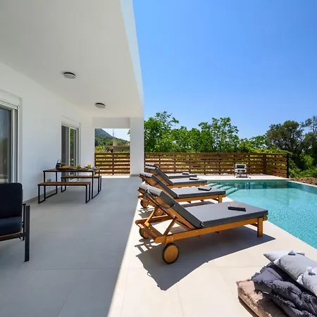 别墅 Aelia Luxury *