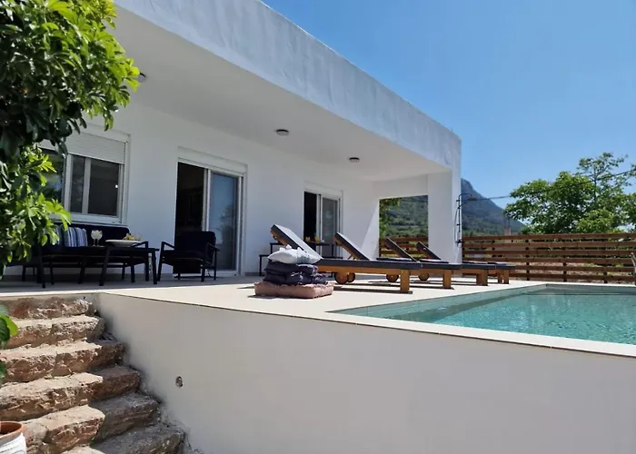 Aelia Luxury וילה *